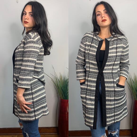 Anne Klein Cream & Navy Open Front Jacket - Picture 3 of 11